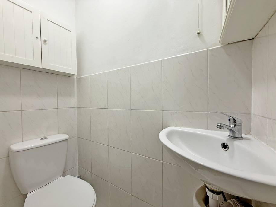 Toilet Upstairs