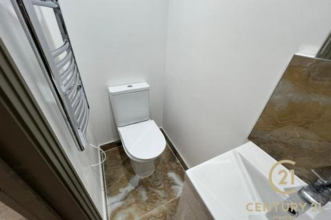 1 bedroom in a house share to rent, Norwood Road, SOUTHALL UB2