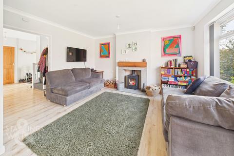 4 bedroom detached bungalow for sale, Park Close, Norwich NR14