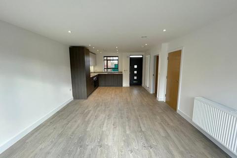 2 bedroom flat to rent, Belgrave Close,