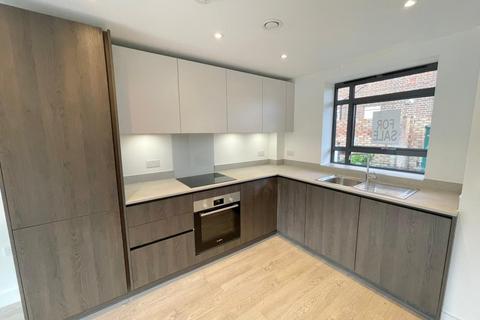 2 bedroom flat to rent, Belgrave Close,