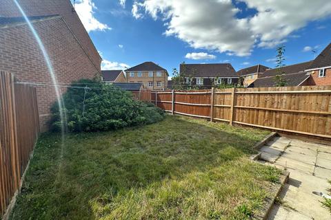 3 bedroom end of terrace house to rent, Thistle Drive , Hatfield, AL10