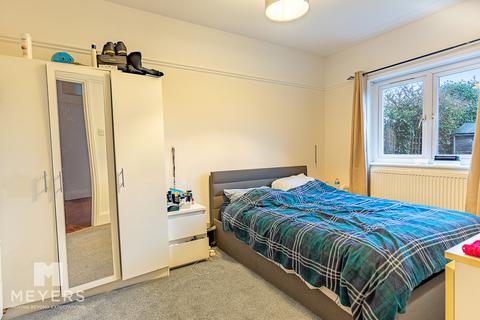2 bedroom flat for sale, St Albans Crescent, Bournemouth, BH8 9EW
