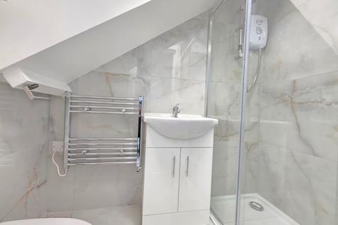 Studio to rent, Loft Studio, Howard Road, Cricklewood, NW2