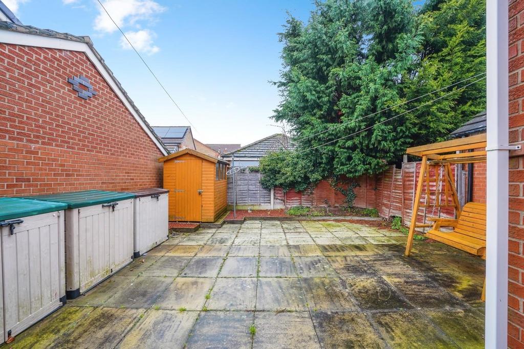 16 Landing Close, Barlby, Selby, YO8 5 LG 0d82b808-
