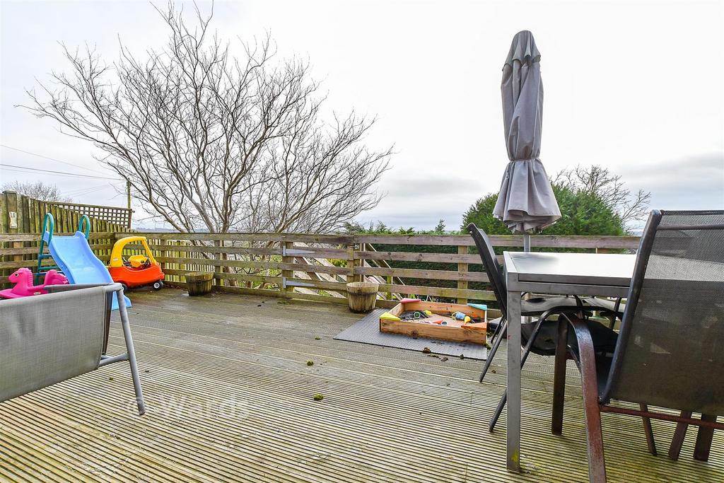 Patio / Decking