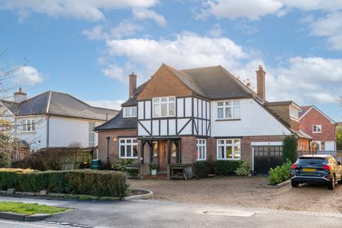 4 bedroom detached house for sale, Carlton Road, Redhill, RH1