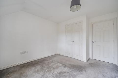 2 bedroom semi-detached house for sale, Kingfisher Road, Farnham, GU9