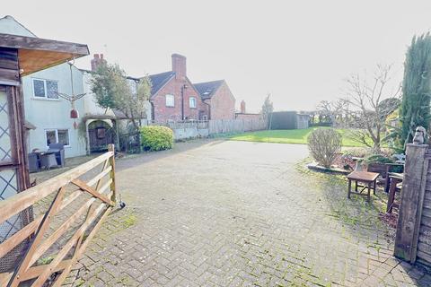 4 bedroom cottage for sale, Hawkes Mill Lane, Coventry CV5