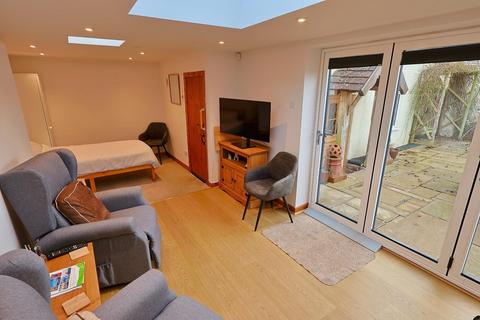 4 bedroom cottage for sale, Hawkes Mill Lane, Coventry CV5