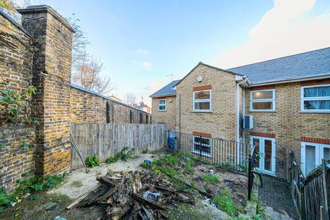 3 bedroom terraced house for sale, Wickham Lane, Abbey Wood