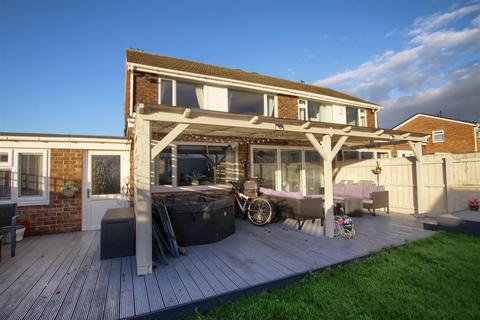 4 bedroom house for sale, Speeton Avenue, Acklam Hall