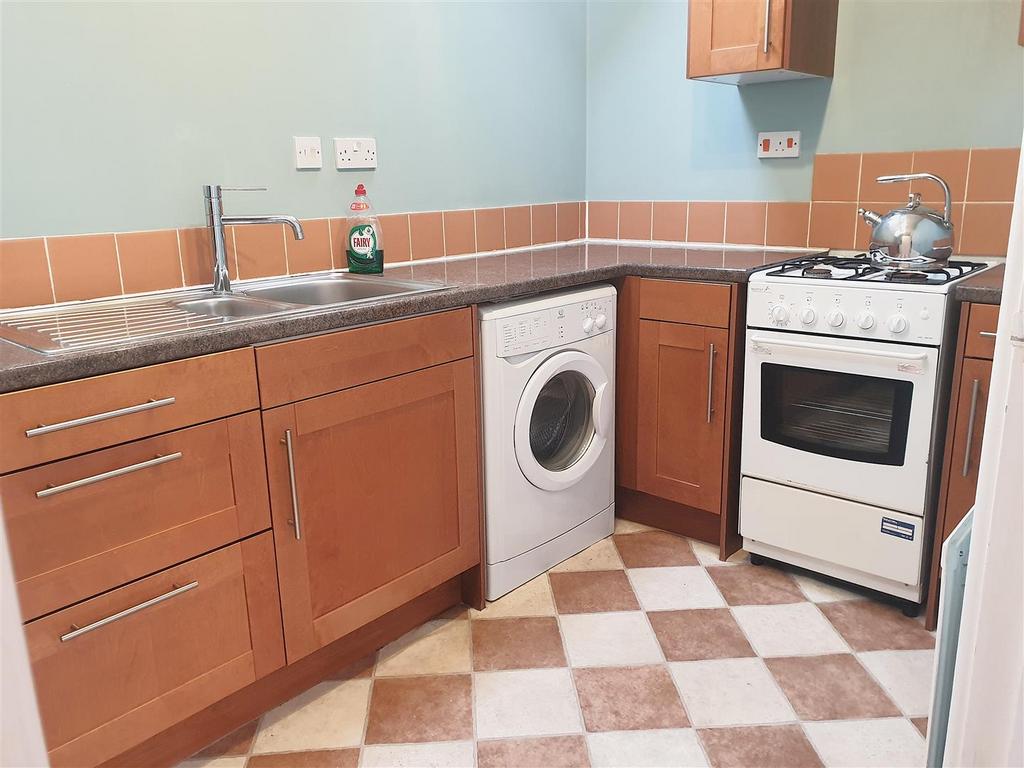 Kitchen1.jpg