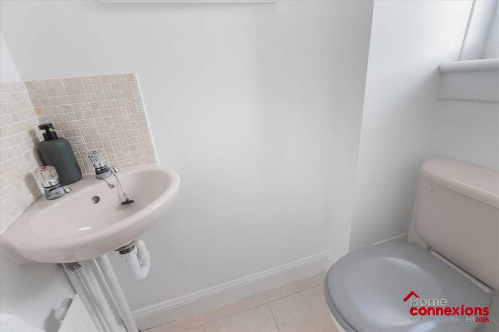 Lower Level WC