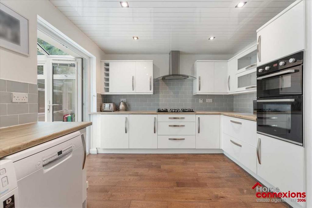 Kitchen (1)
