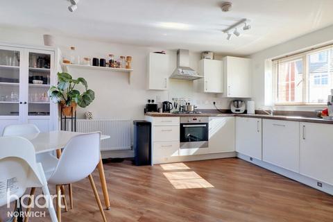 3 bedroom end of terrace house for sale, Randall Road, Norwich