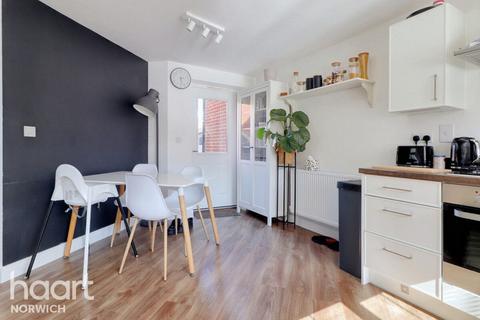 3 bedroom end of terrace house for sale, Randall Road, Norwich