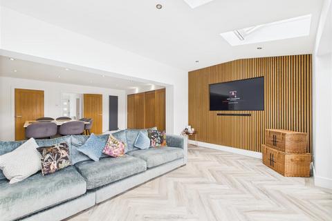 5 bedroom detached house for sale, Bramley Way, Mayland