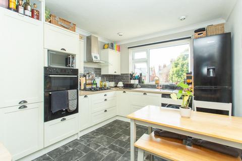2 bedroom flat for sale, Douglas Road, Herne Bay, CT6