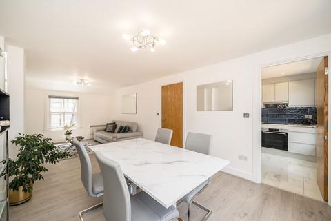 3 bedroom flat to rent, Matthew Parker Street, London SW1H