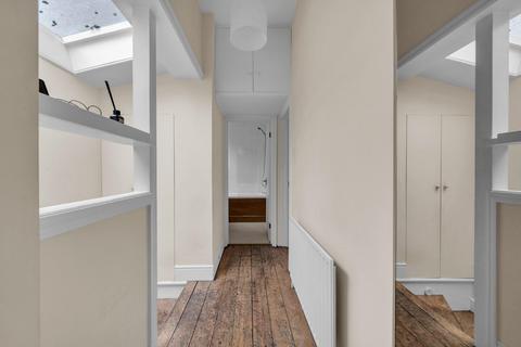 2 bedroom flat to rent, Holloway Road, London