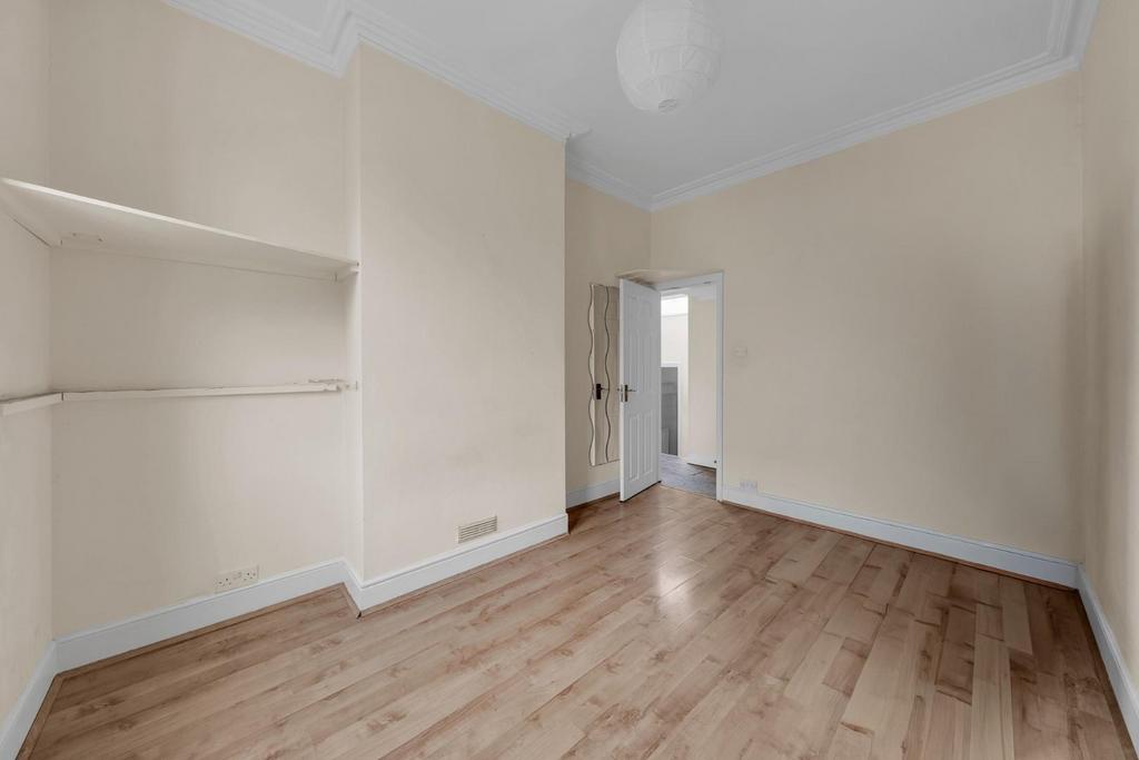 Bedroom #1