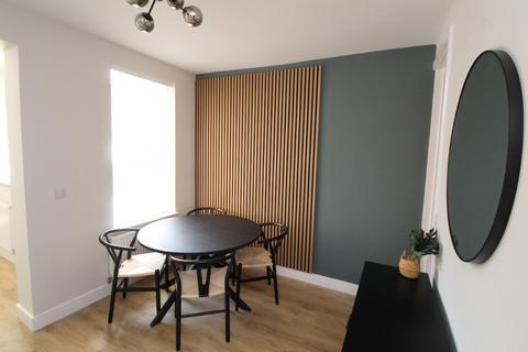 2 bedroom terraced house to rent, Norwood Road, Nottingham NG7