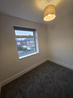 4 bedroom semi-detached house to rent, Clinton Place, Newcastle upon Tyne NE3