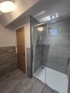 4 bedroom semi-detached house to rent, Clinton Place, Newcastle upon Tyne NE3