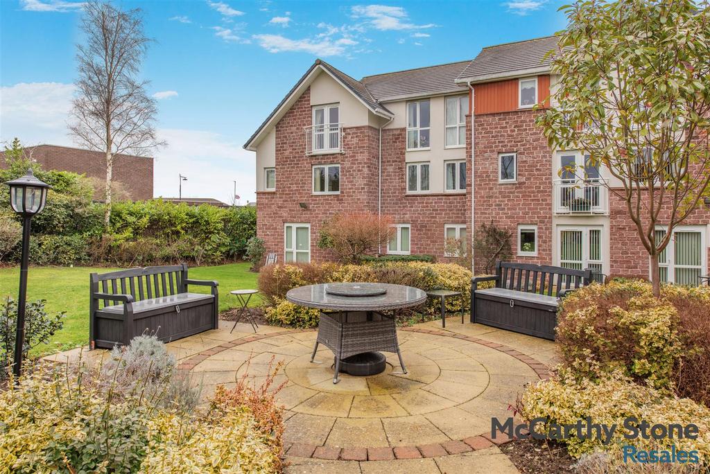 8673698-exterior11.jpg