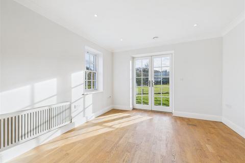 undefined, Offley Holes, Hitchin SG4