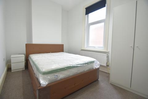 1 bedroom flat to rent, Elm Grove, Hampshire PO5