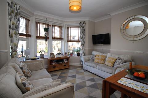 1 bedroom flat to rent, Flat , Alton Lodge, - Alton Road, Clacton-on-Sea