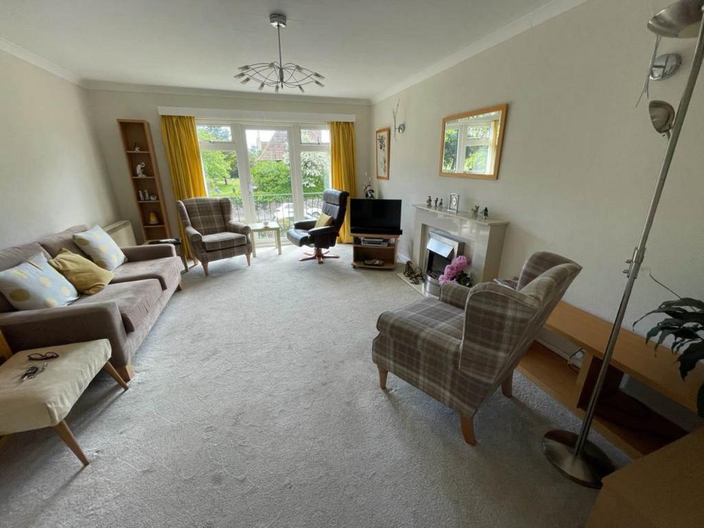Clarence rd n 15a f4