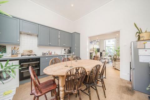 1 bedroom flat for sale, Castletown Road, London W14