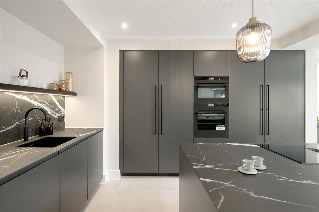 Living/Kitchen