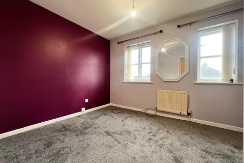 2 bedroom semi-detached house to rent, Wingfield Road, Bilton Grange, Hull, East Yorkshire, HU9