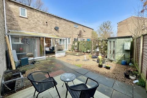 3 bedroom semi-detached house for sale, Holdfield, Peterborough
