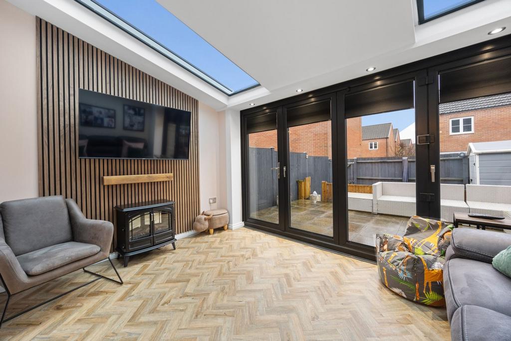 LVT flooring &amp; bi-folds