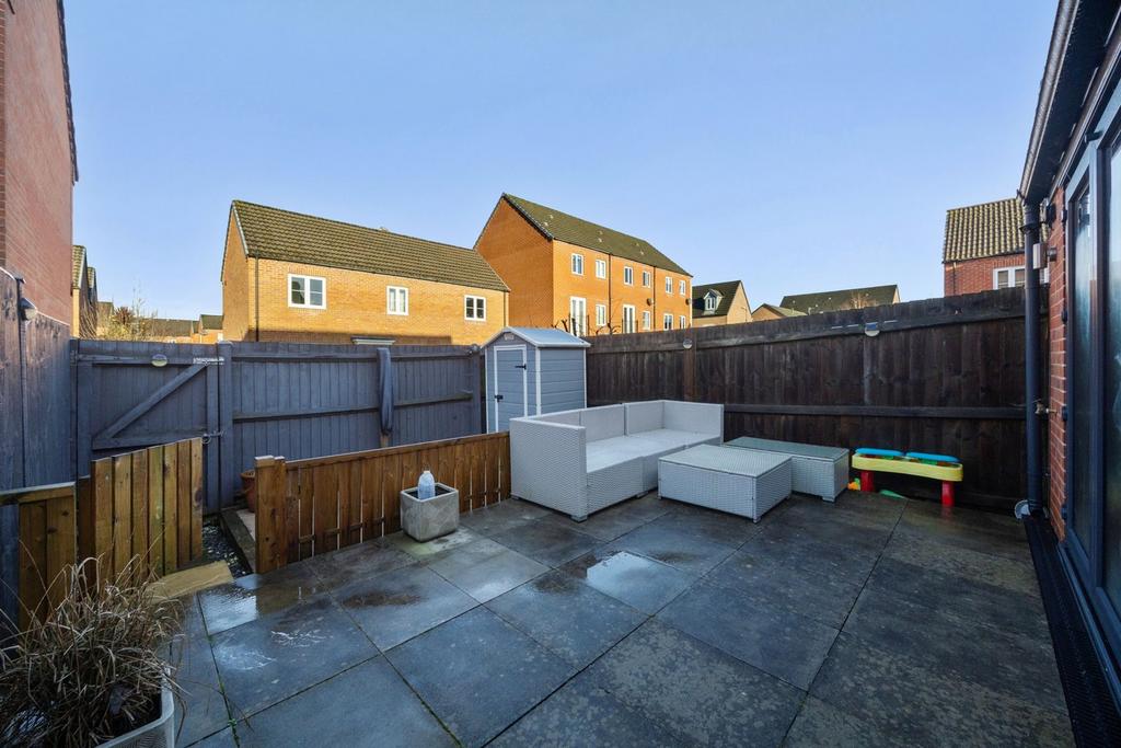 Upper patio area