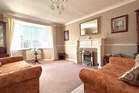 2 bedroom bungalow for sale, Delamere Crescent, Hartford Dale, Cramlington