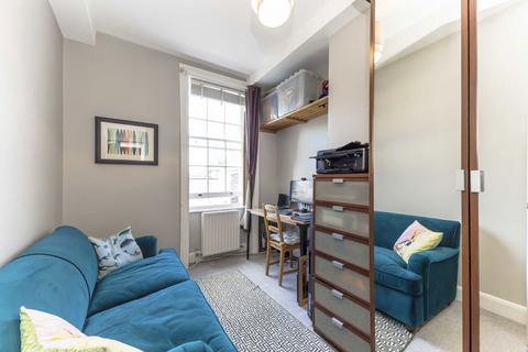 3 bedroom flat for sale, Slievemore Close, London SW4