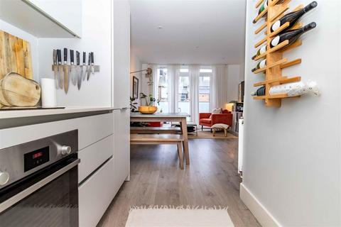 2 bedroom flat for sale, Lennox Road, Worthing