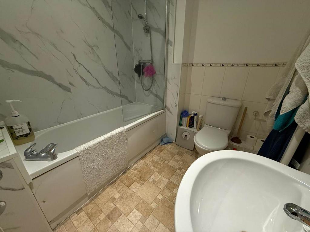 Family bathroom