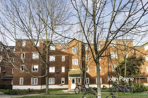 2 bedroom flat to rent, Harlinger Street Woolwich SE18