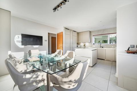 4 bedroom semi-detached house for sale, Mill Hill NW7