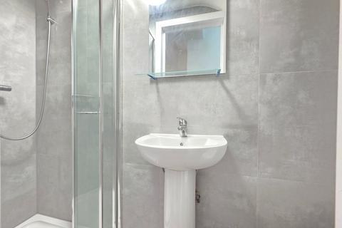 1 bedroom flat to rent, Ground Floor Studio Rear, Howard Road, Cricklewood, NW2