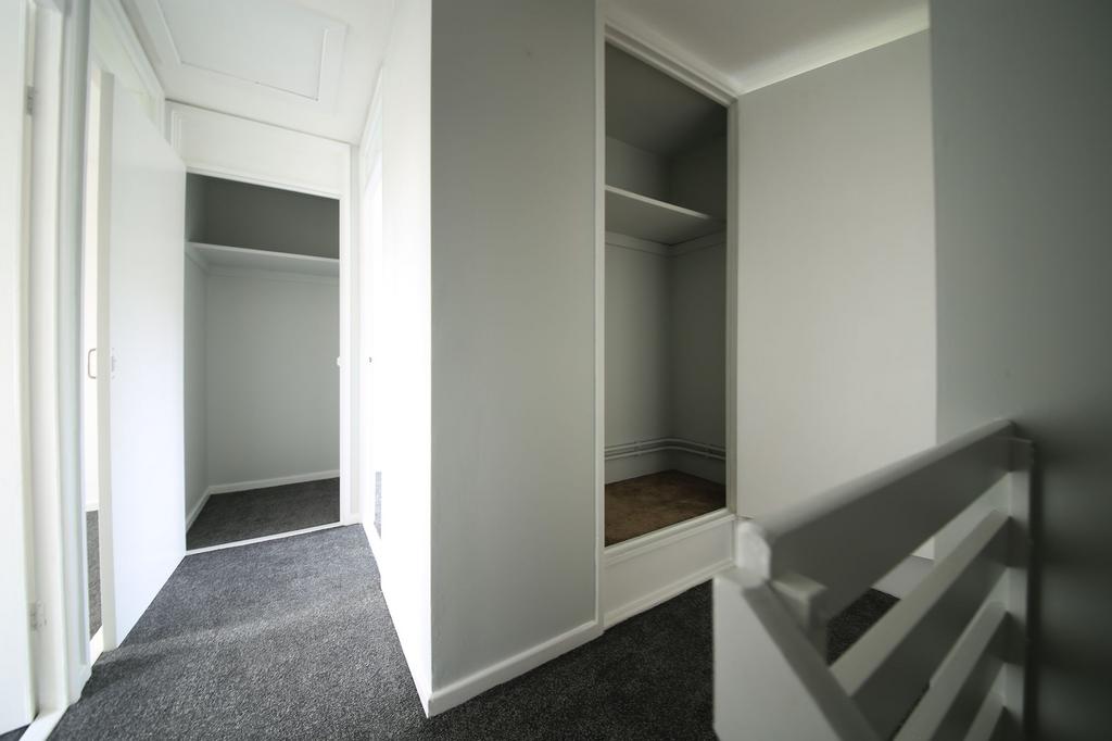 Landing storage