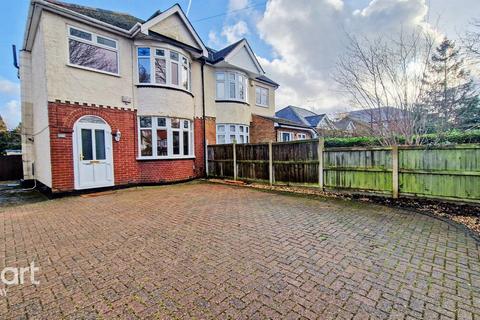 3 bedroom semi-detached house to rent, City Way, Rochester