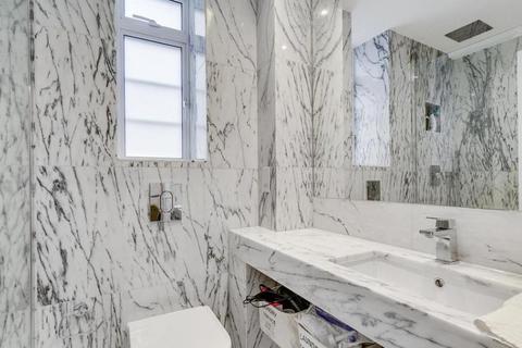 1 bedroom apartment to rent, Park Crescent, London W1B